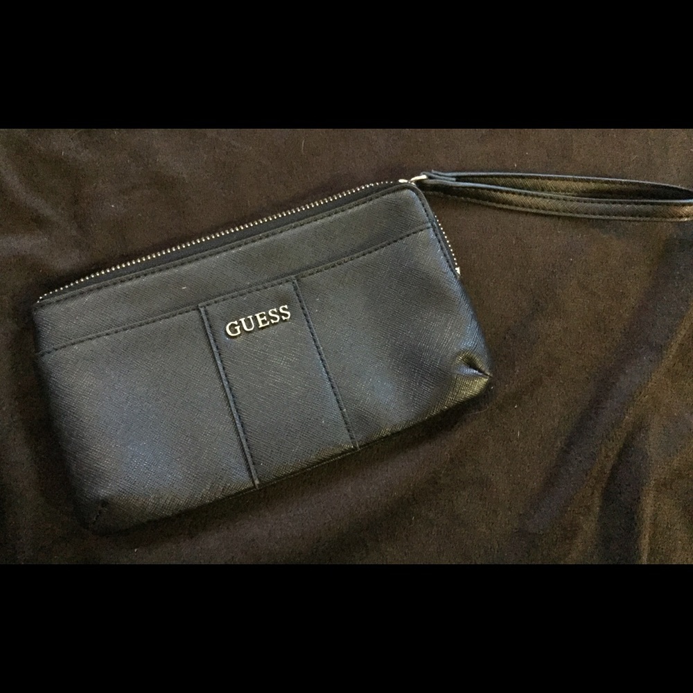 Guess wristlet